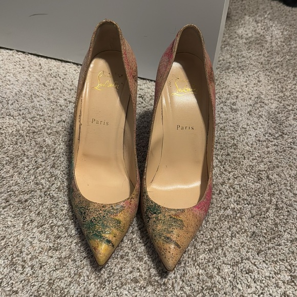 Christian Louboutin Pigalles follies - Picture 4 of 15